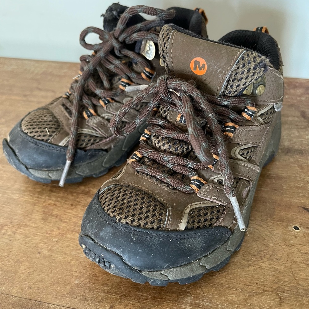 Browm hiking boots kids Merrell size 12
